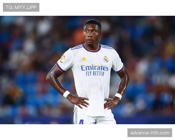 西甲年度最佳阵容出炉 明星球员激烈竞争引发价值热议