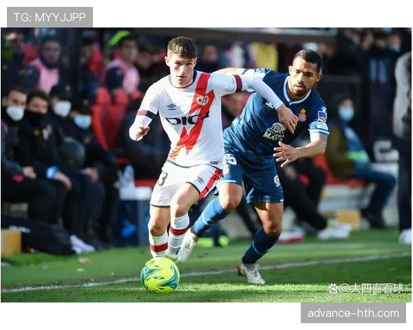 巴列卡诺球员赛季表现抢眼，引发广泛关注与期待