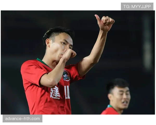 比利时队队长近期表现稳健,持续提升球队中场组织能力 比利时队队长近期表现稳健,持续提升球队中场组织能力