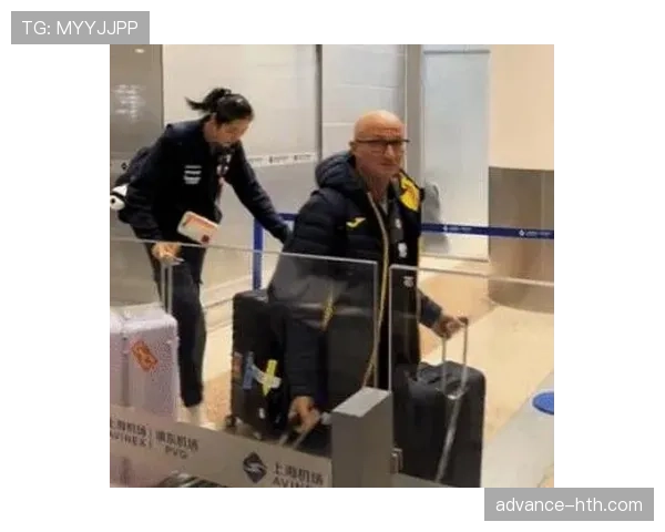 朱婷机场随手拎的包居然比我车还贵